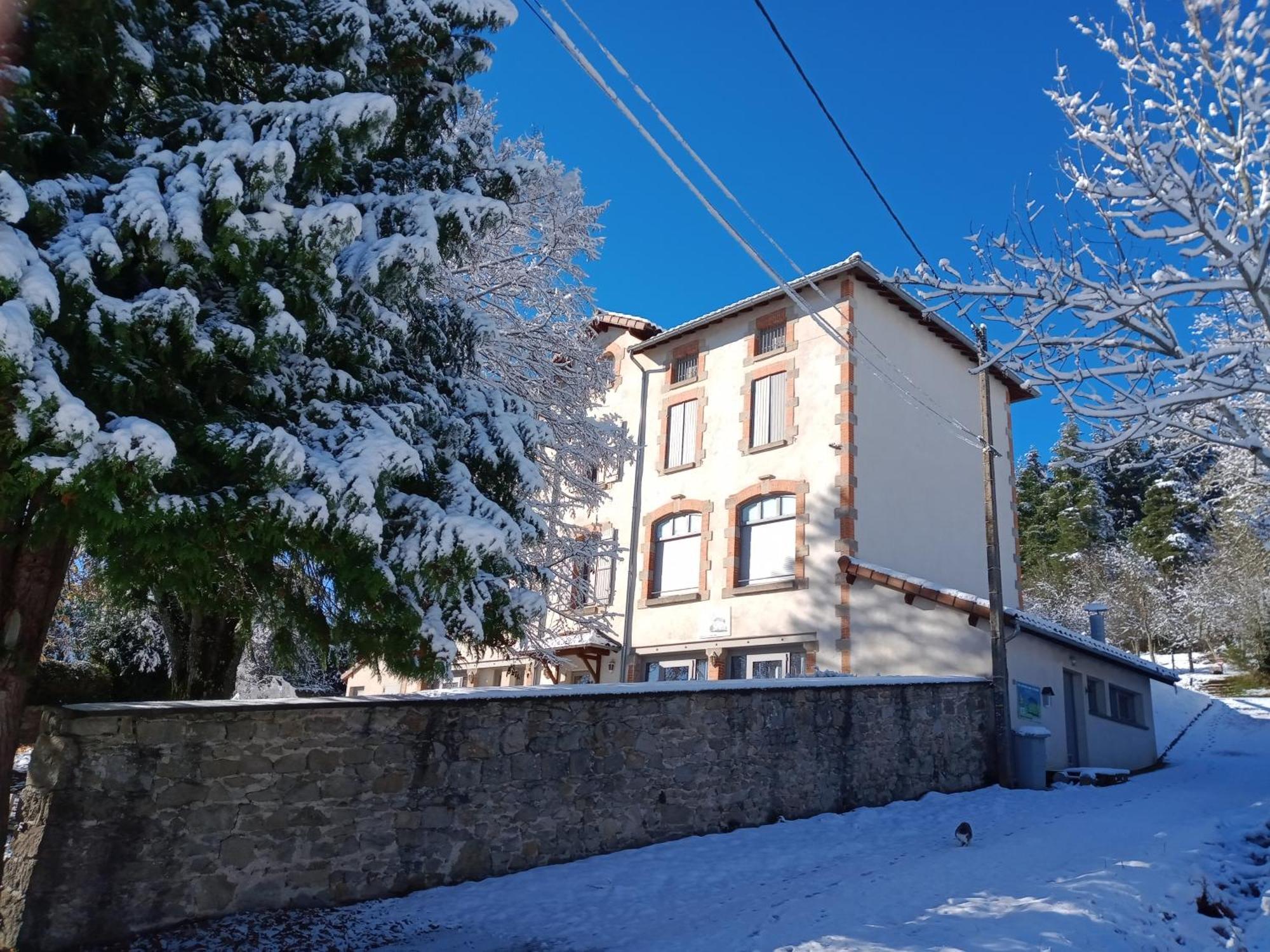 Gite Des 3 Etangs Malvières Buitenkant foto