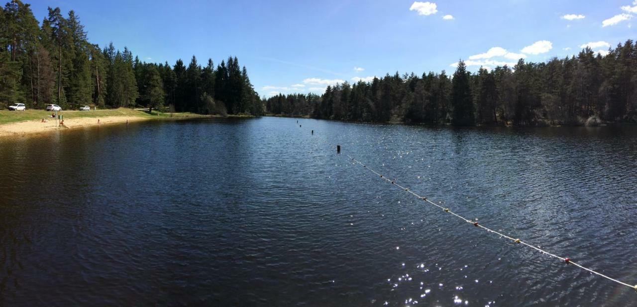 Gite Des 3 Etangs Malvières Buitenkant foto